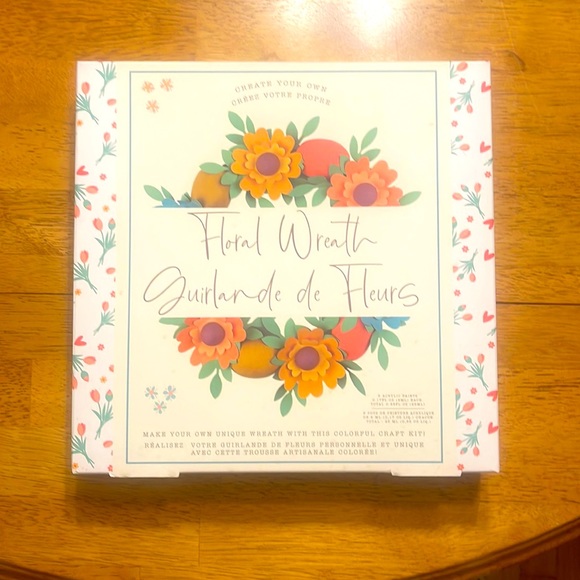 Floral Wreath Kit to create your own craft project - Picture 1 of 4